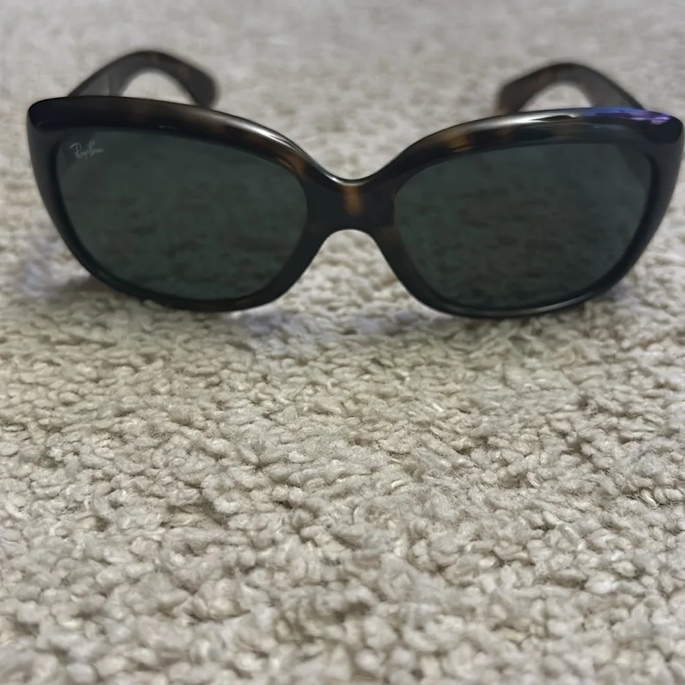 Authentic Ray-Ban JACKIE OHH RB4101
Women's Sunglasses - Light Havana - Picture 9 of 9